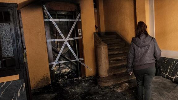 Investigan Un Incendio Provocado En Un Ascensor De Un Edificio En